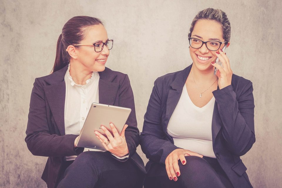 Institucional - Advogadas Priscila & Eliane 