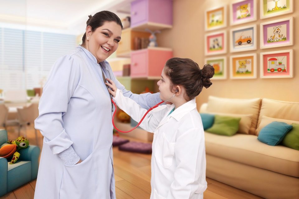 DRª Sara - Médica Pediatra