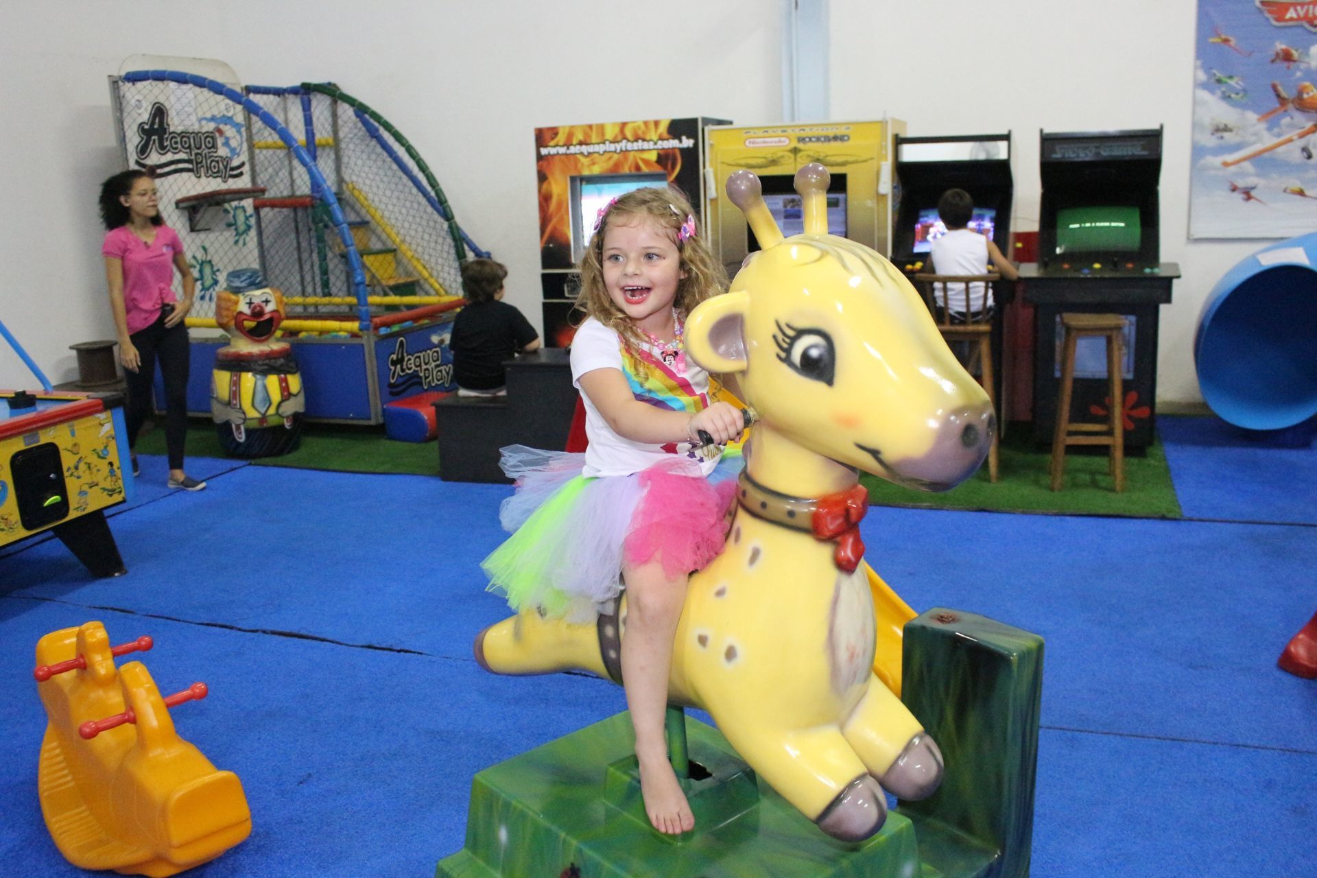 Foto Ana Luiza - Unicórnio - Acqua Play - Imagem 4