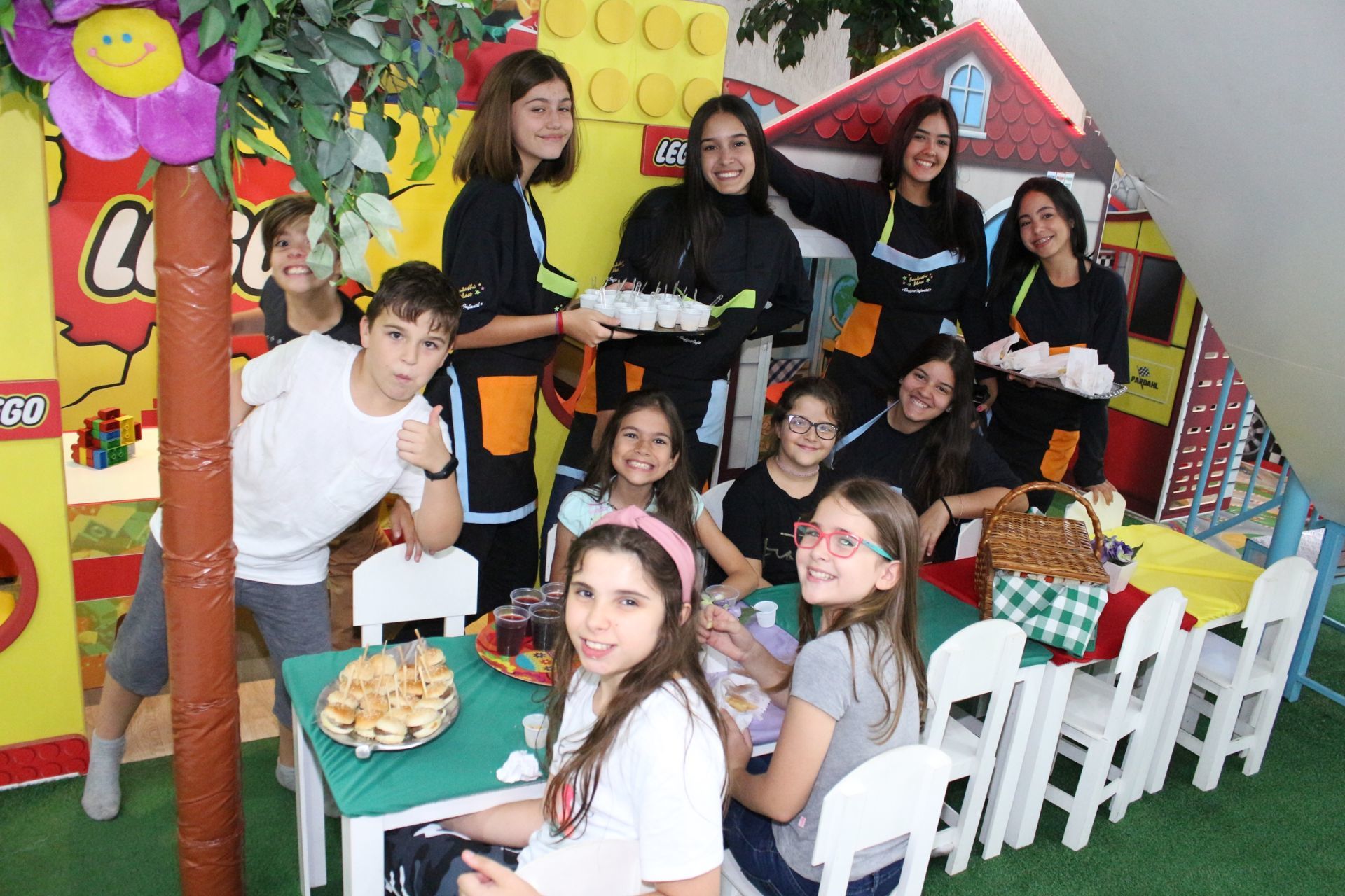 Foto FANTASTIC PLACE Buffet - Imagem 16