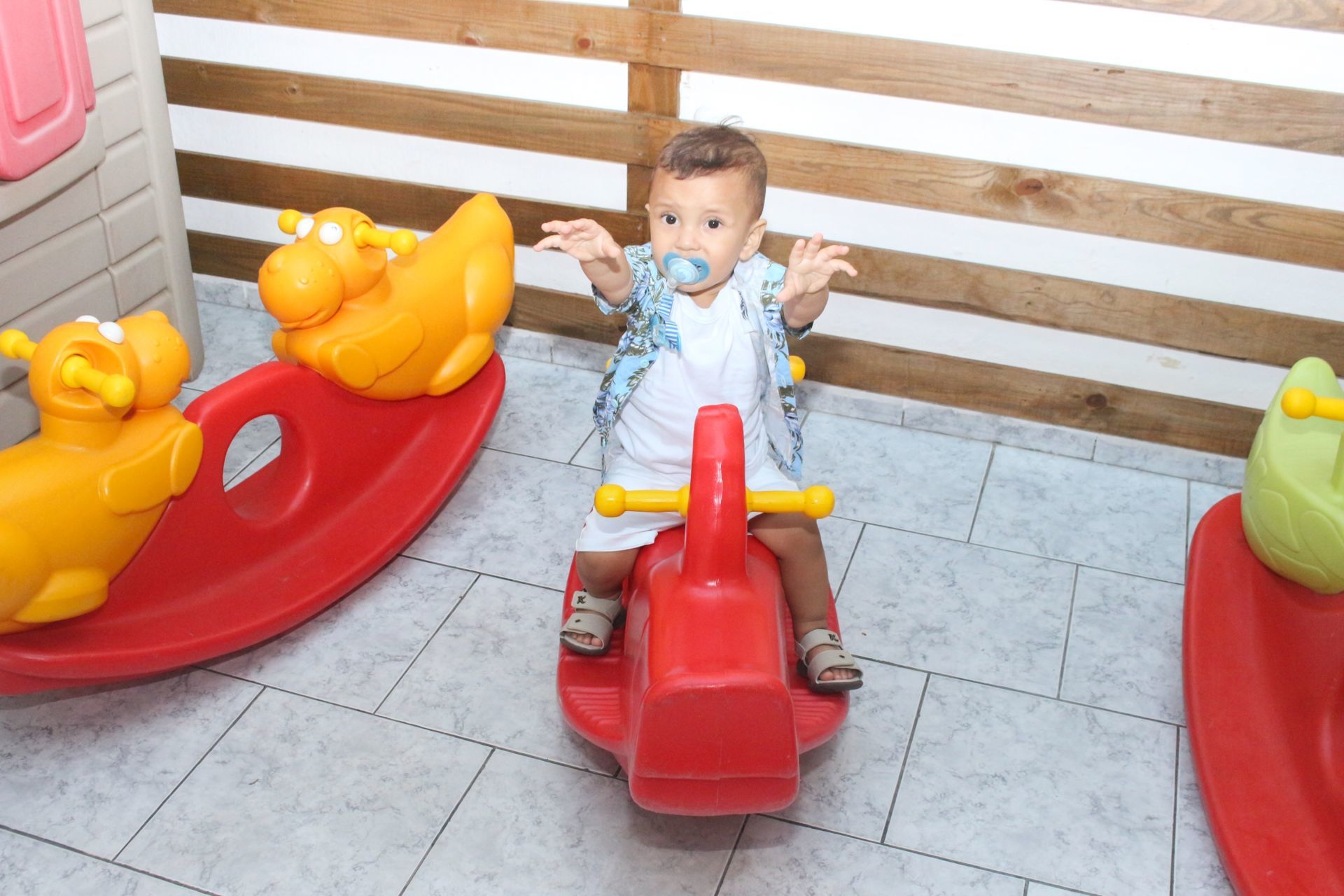 Foto Pietro 6 & Théo 1 - Praia - KIDS MANIA  - Imagem 13