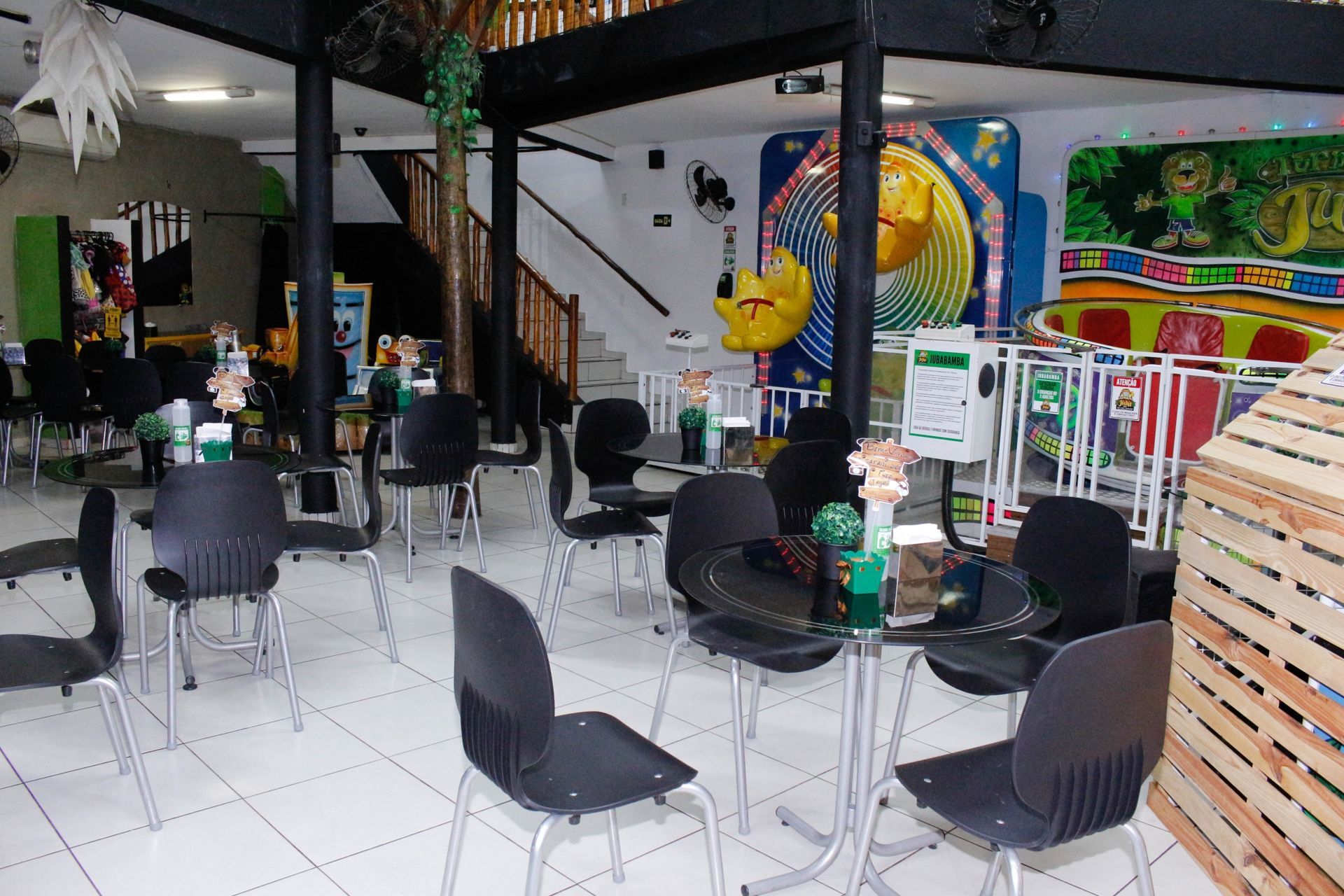 Foto Théo 1 - Safari - Turma do Juba Buffet - Imagem 3