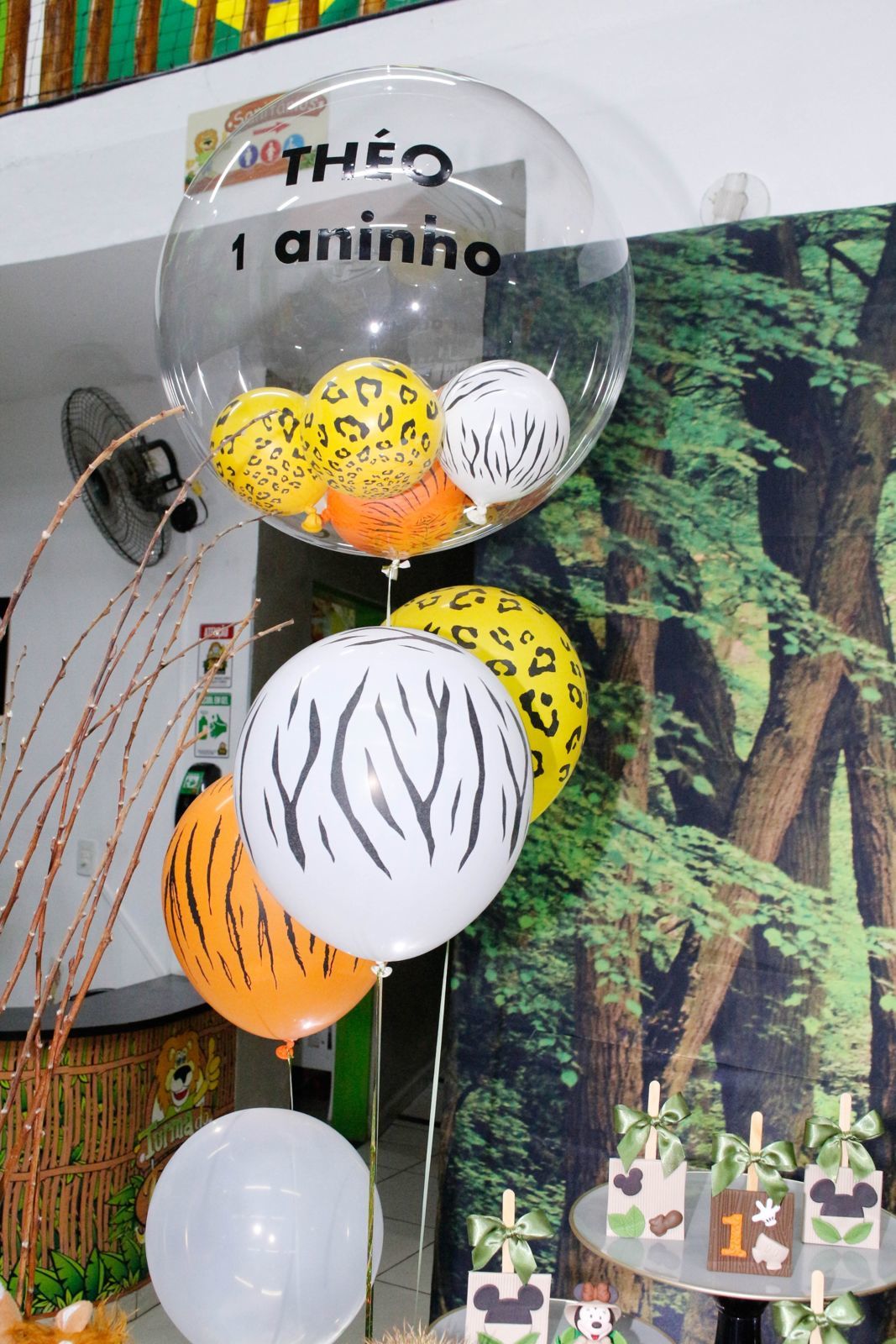 Foto Théo 1 - Safari - Turma do Juba Buffet - Imagem 1