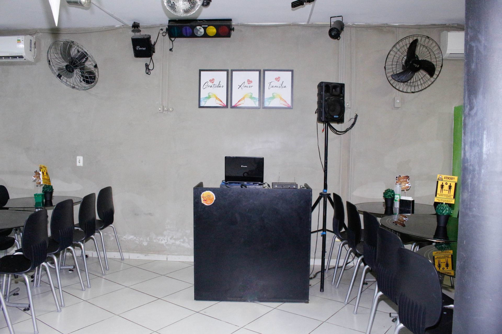 Foto Théo 1 - Safari - Turma do Juba Buffet - Imagem 8