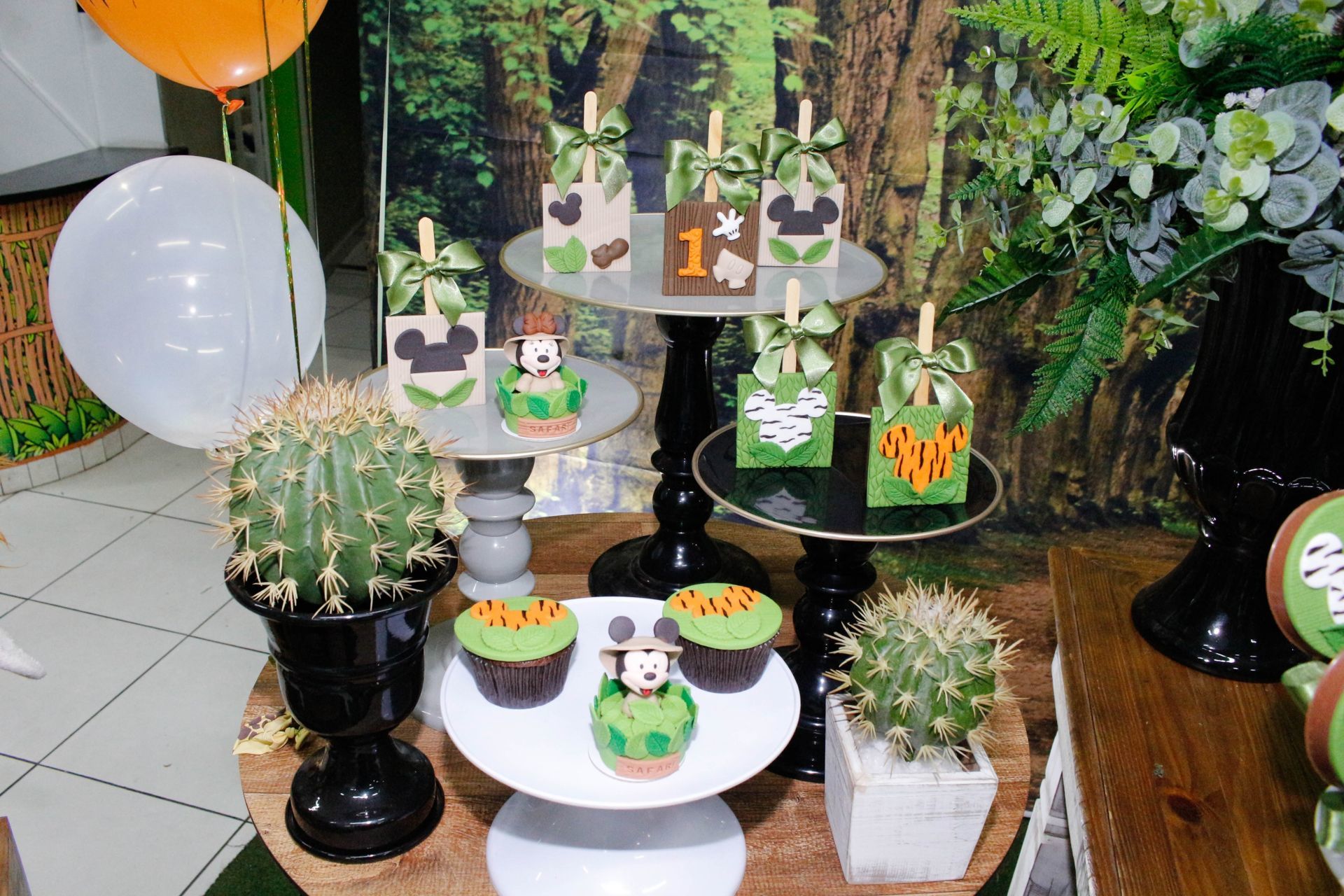 Foto Théo 1 - Safari - Turma do Juba Buffet - Imagem 5