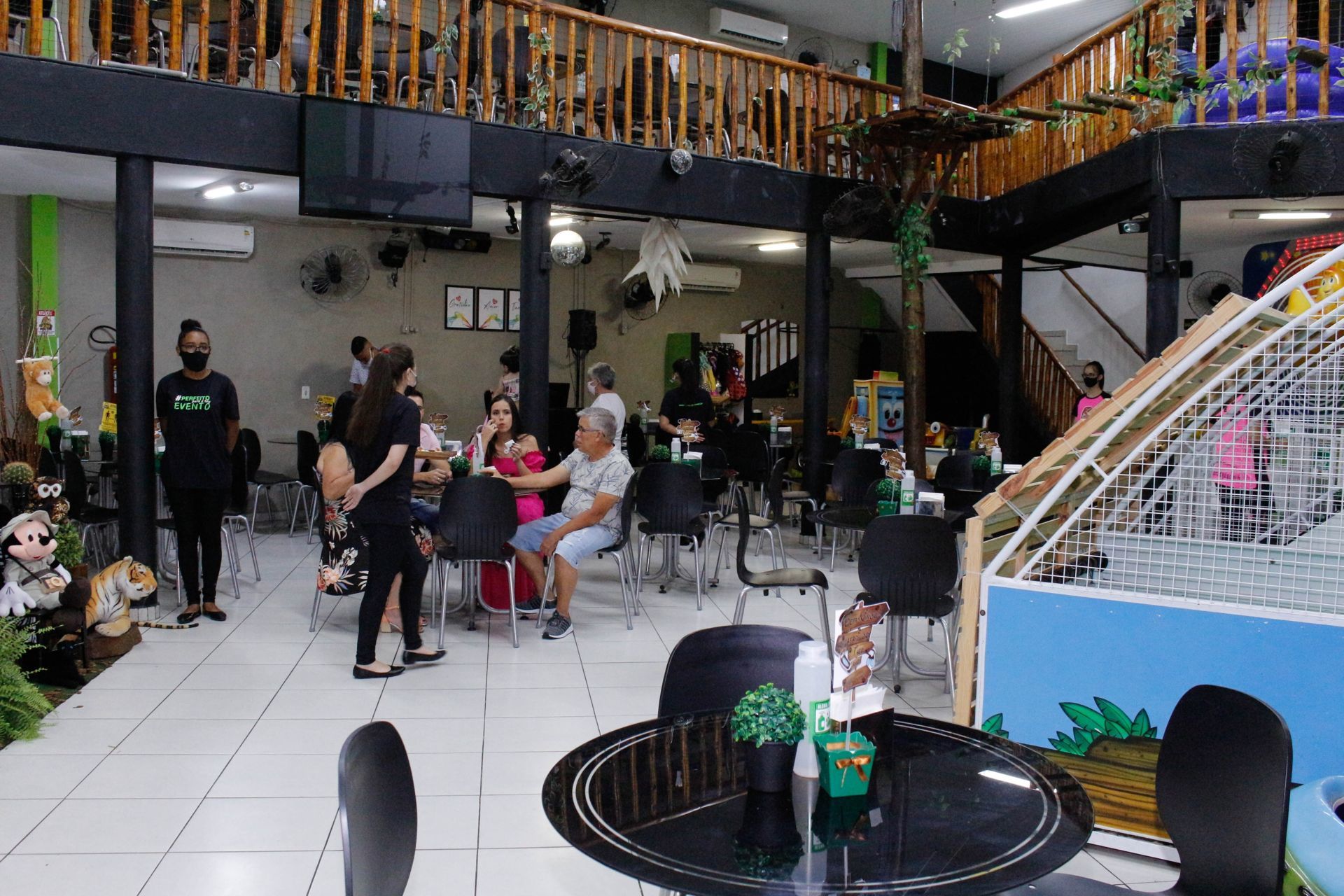 Foto Théo 1 - Safari - Turma do Juba Buffet - Imagem 23