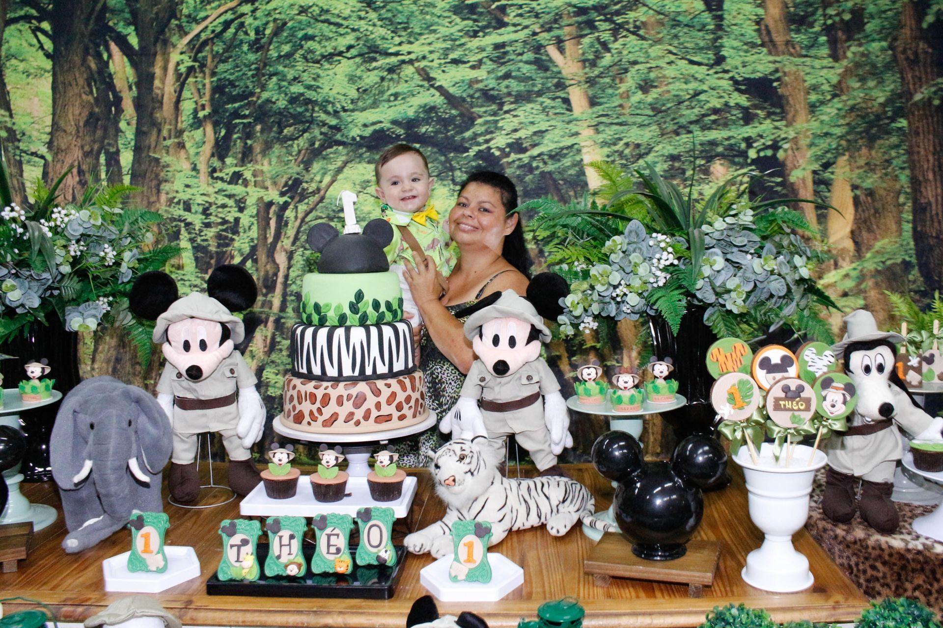 Foto Théo 1 - Safari - Turma do Juba Buffet - Imagem 44