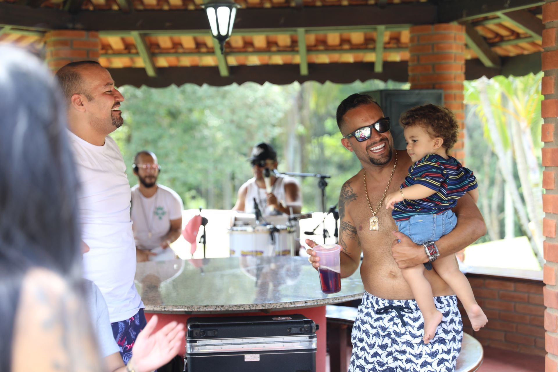 Foto Renan 1 - circo &  Beatrix Tik Tok - Imagem 3