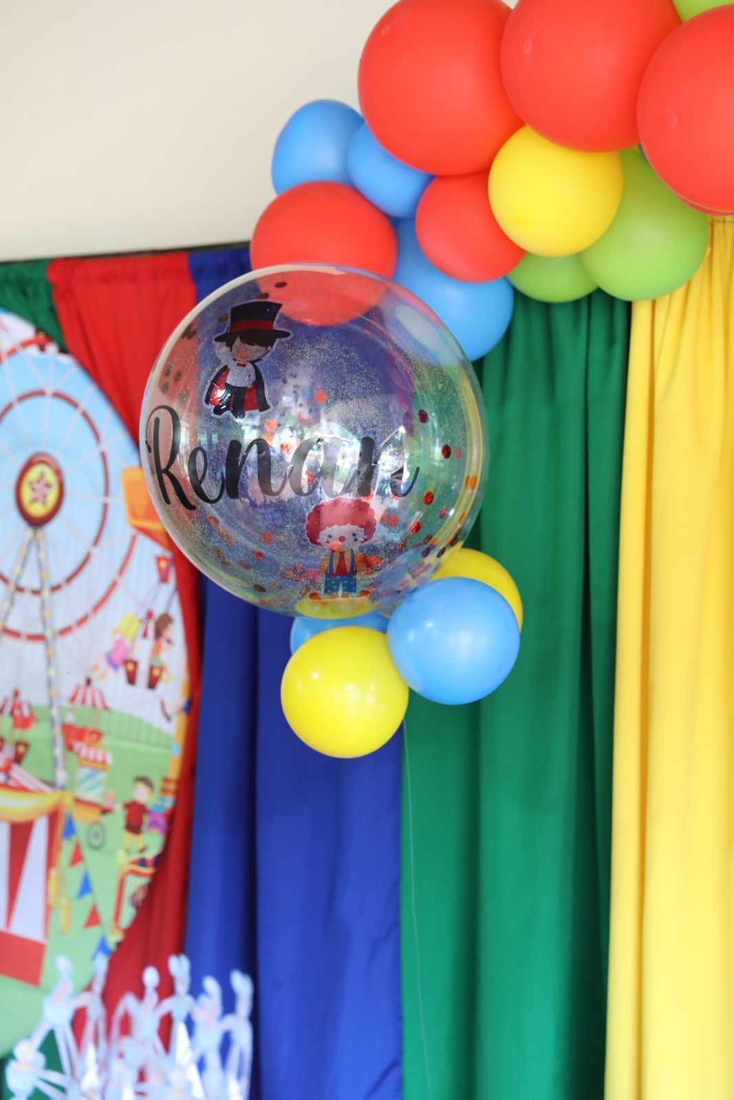 Foto Renan 1 - circo &  Beatrix Tik Tok - Imagem 17