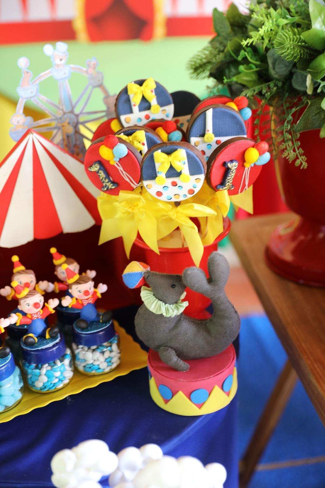 Foto Renan 1 - circo &  Beatrix Tik Tok - Imagem 38