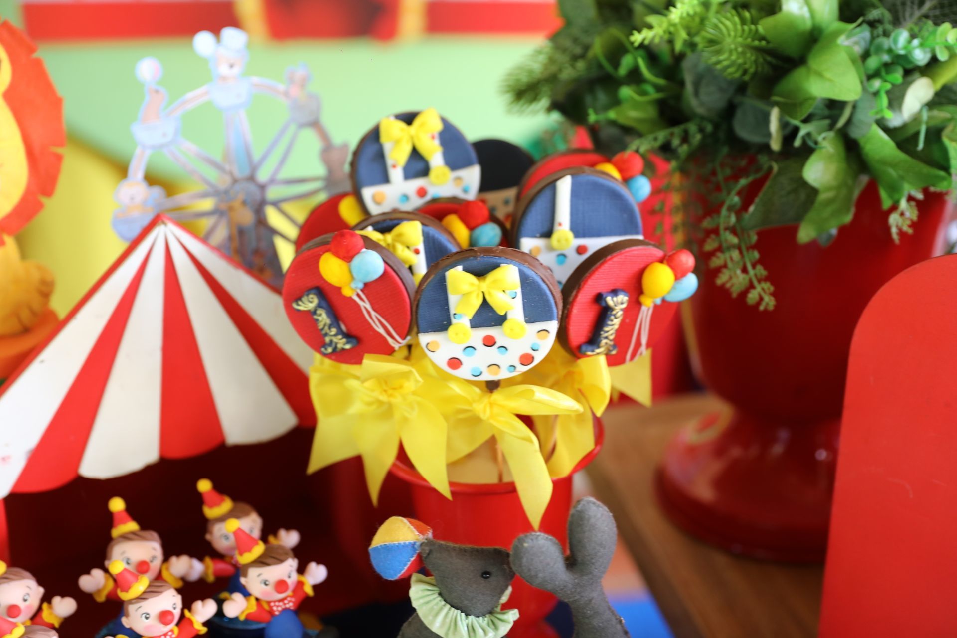 Foto Renan 1 - circo &  Beatrix Tik Tok - Imagem 37