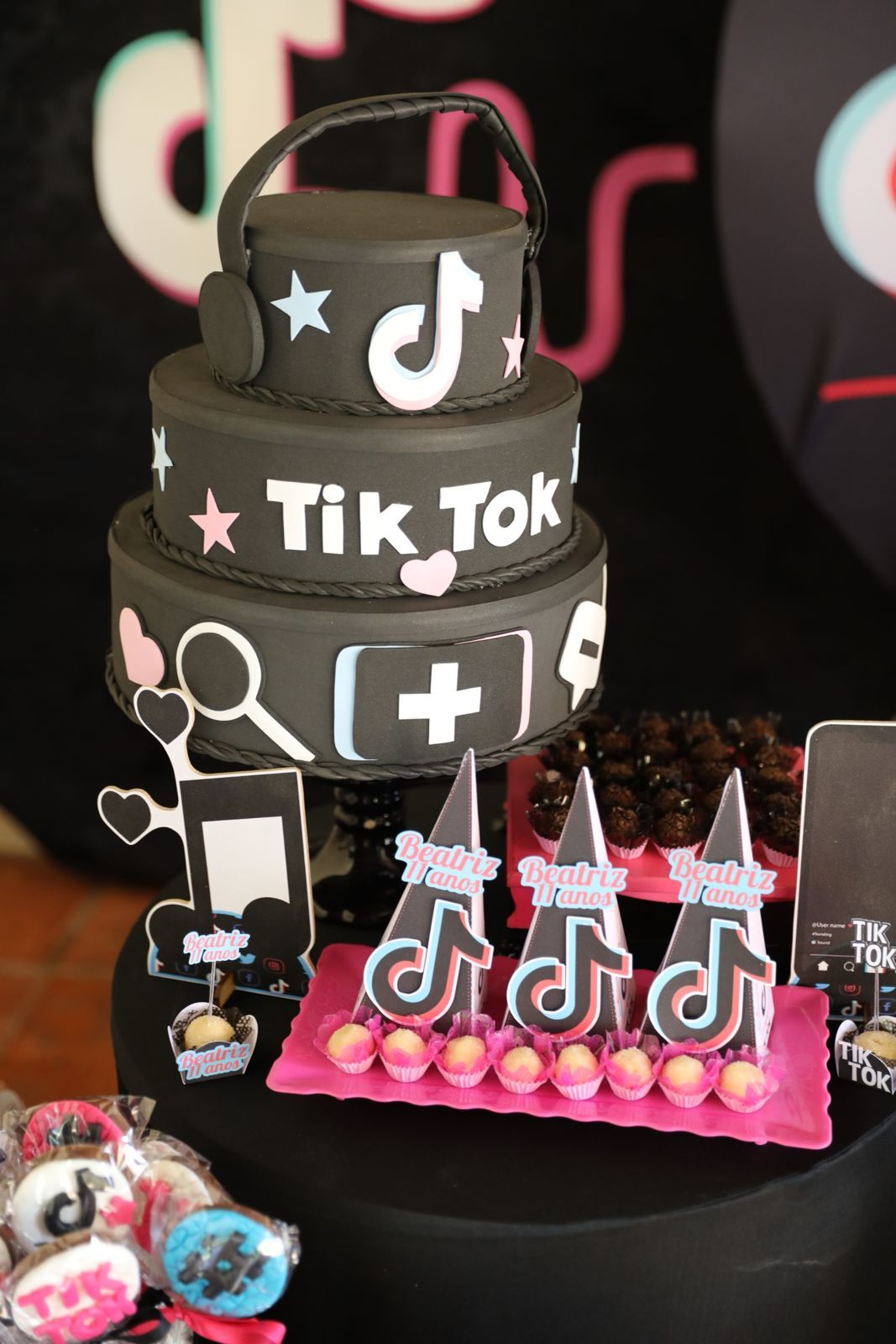 Foto Renan 1 - circo &  Beatrix Tik Tok - Imagem 46