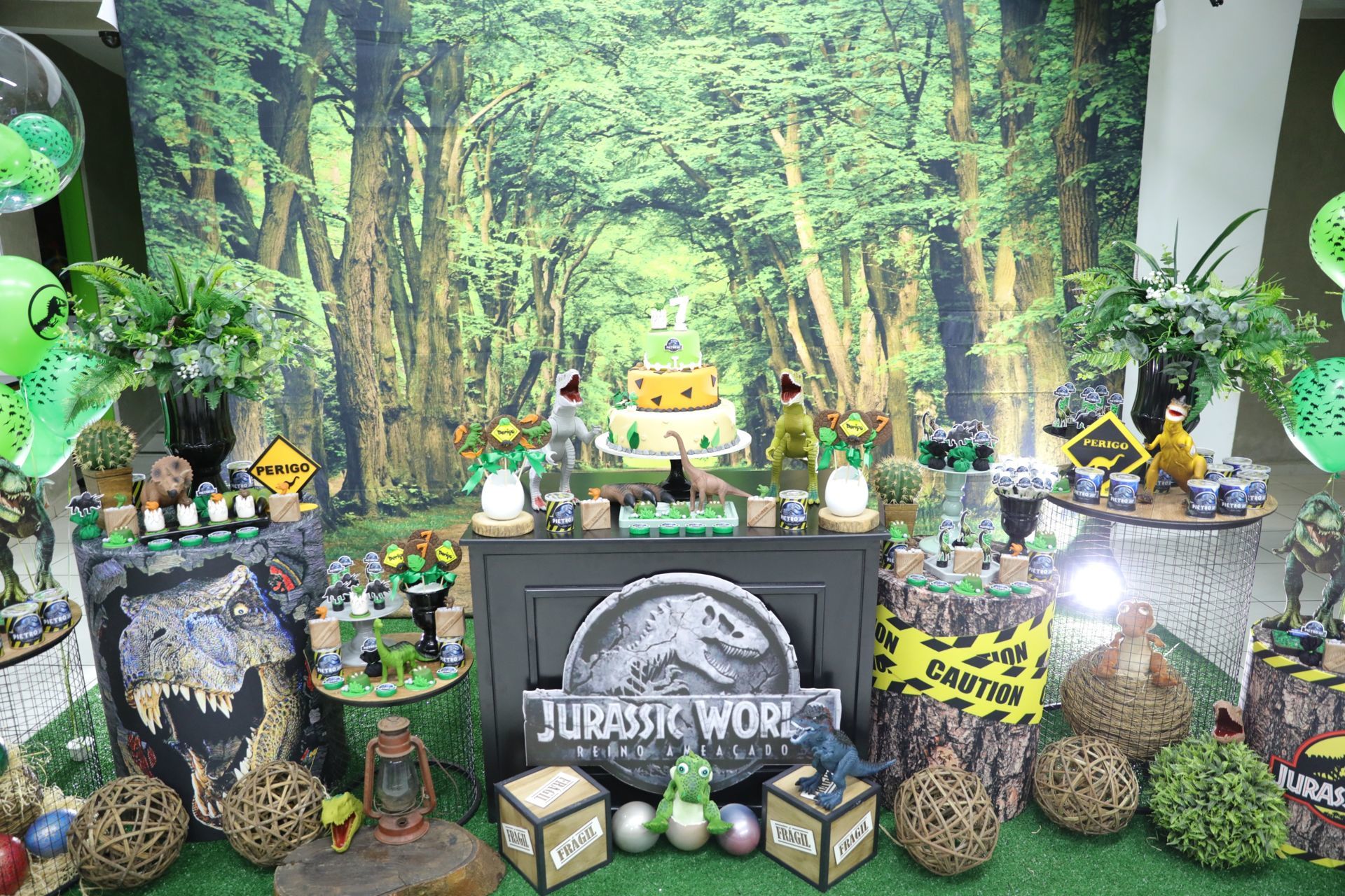 Foto Pietro 7 - Jurassic World - Turma do Juba Buffet - Imagem 19