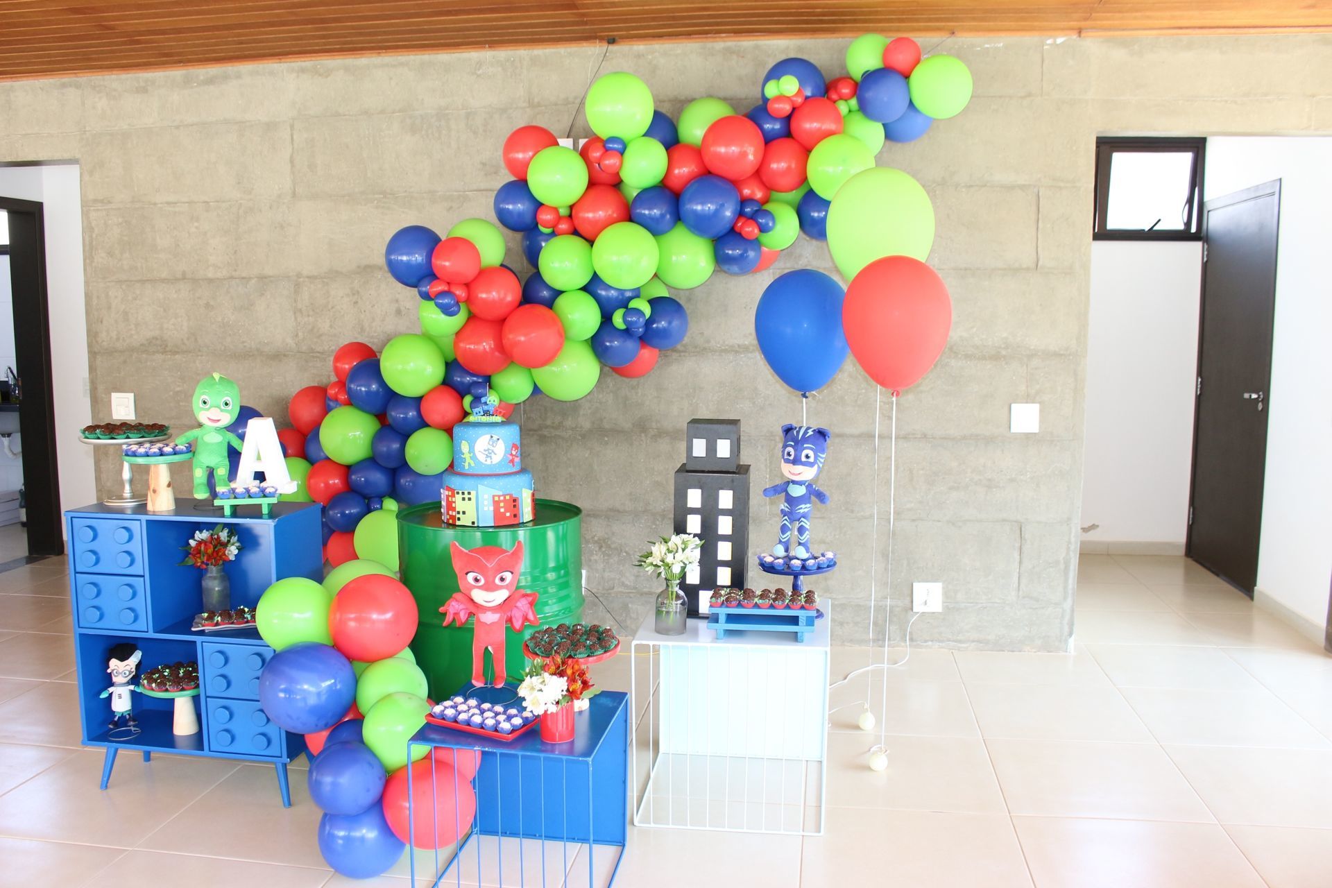 Foto Antonio 3 - Pj masks - Imagem 0