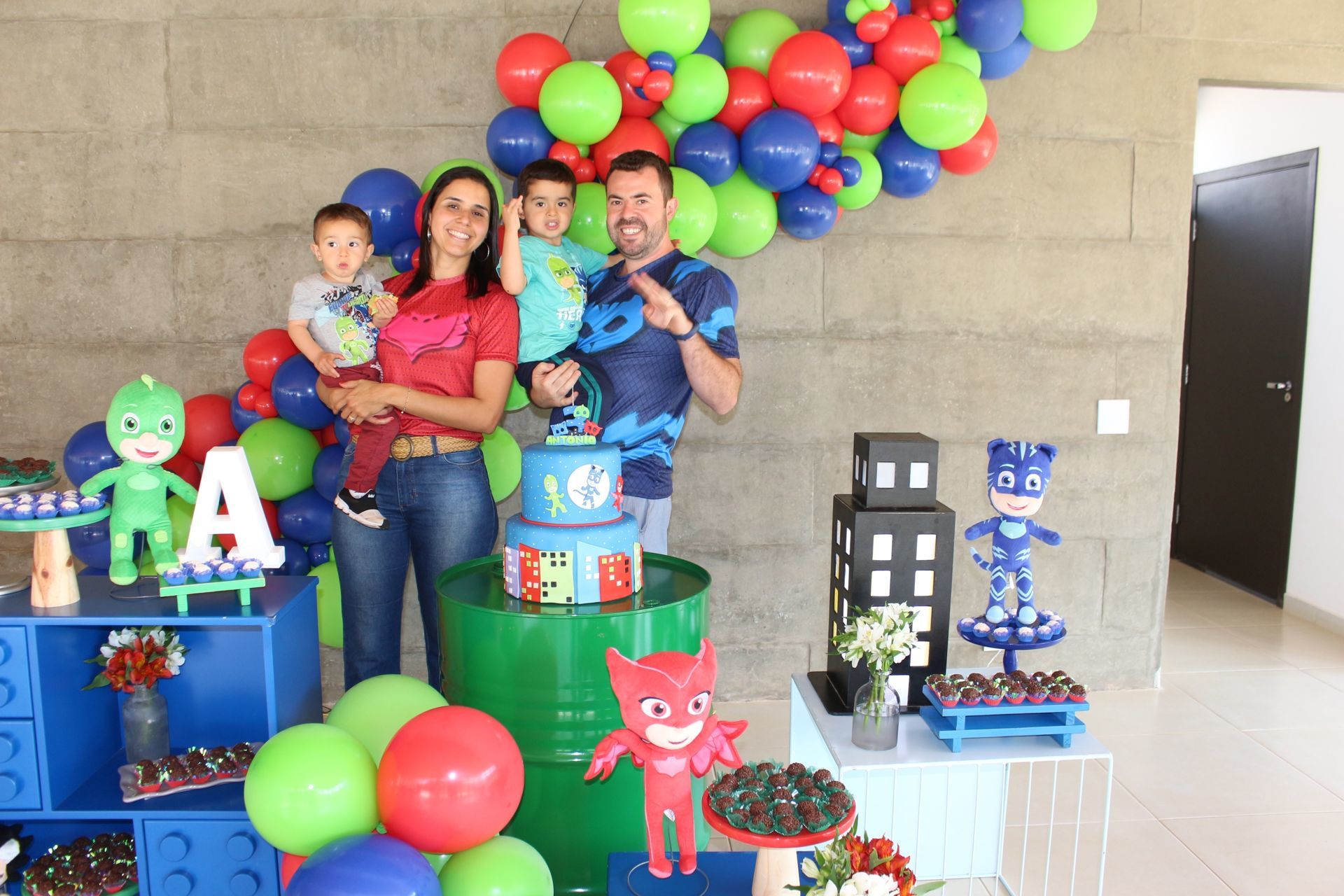 Foto Antonio 3 - Pj masks - Imagem 13