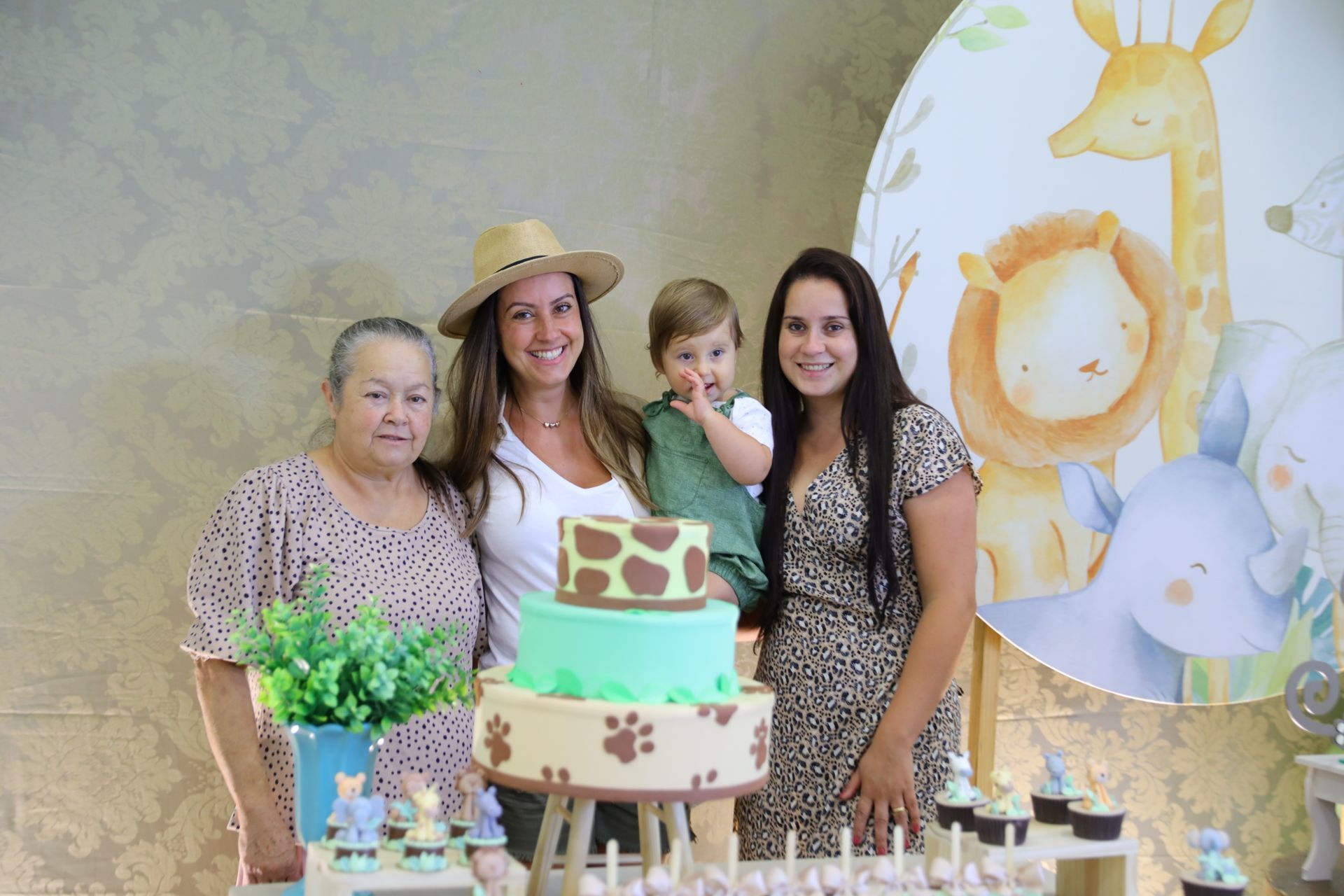 Foto Gabriel 1 - Safari Baby - Buffet Splash - Imagem 34