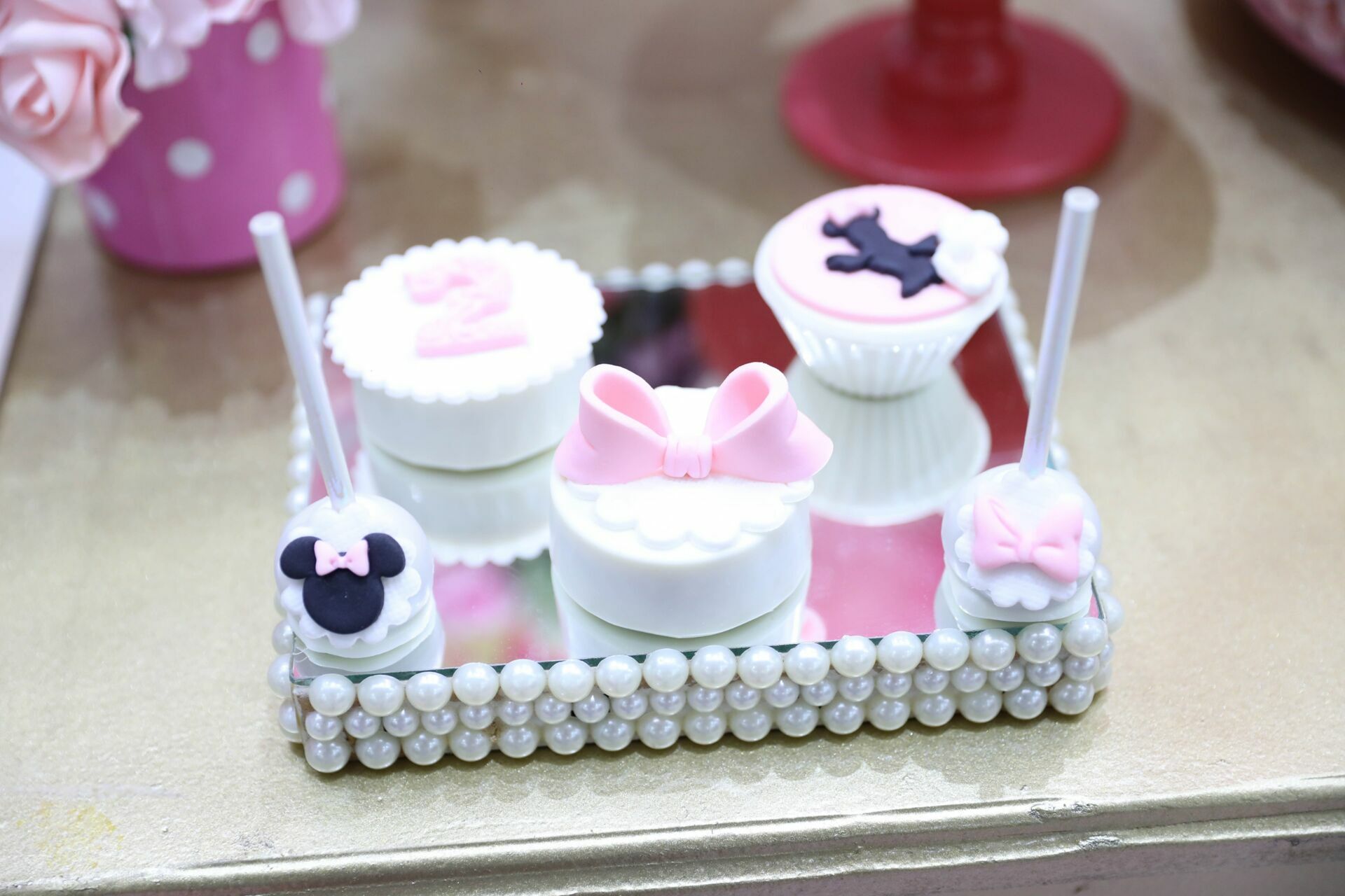 Foto Liz 1 - Minie Rosa Fantastic Place Buffet - Imagem 24