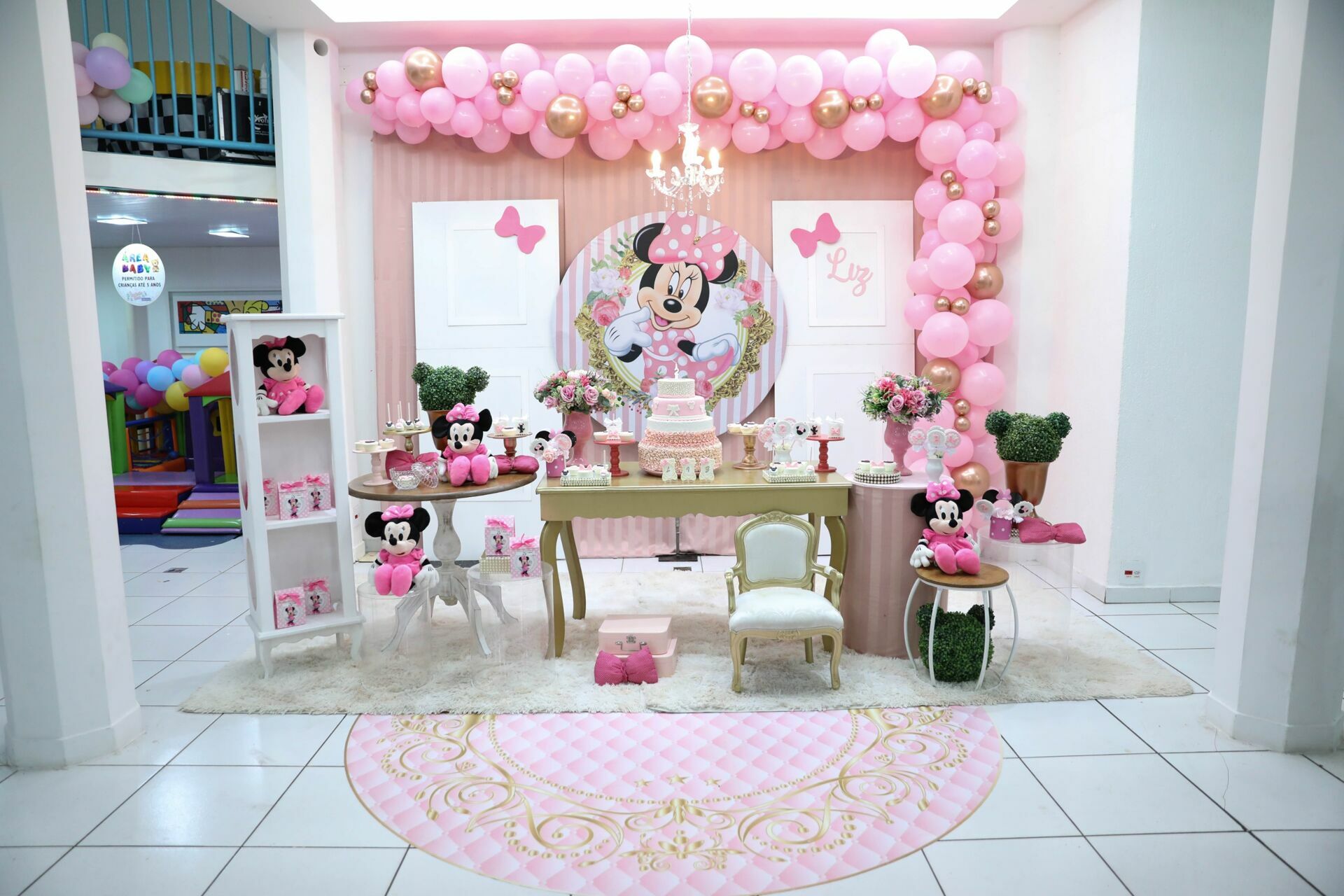 Foto Liz 1 - Minie Rosa Fantastic Place Buffet - Imagem 18