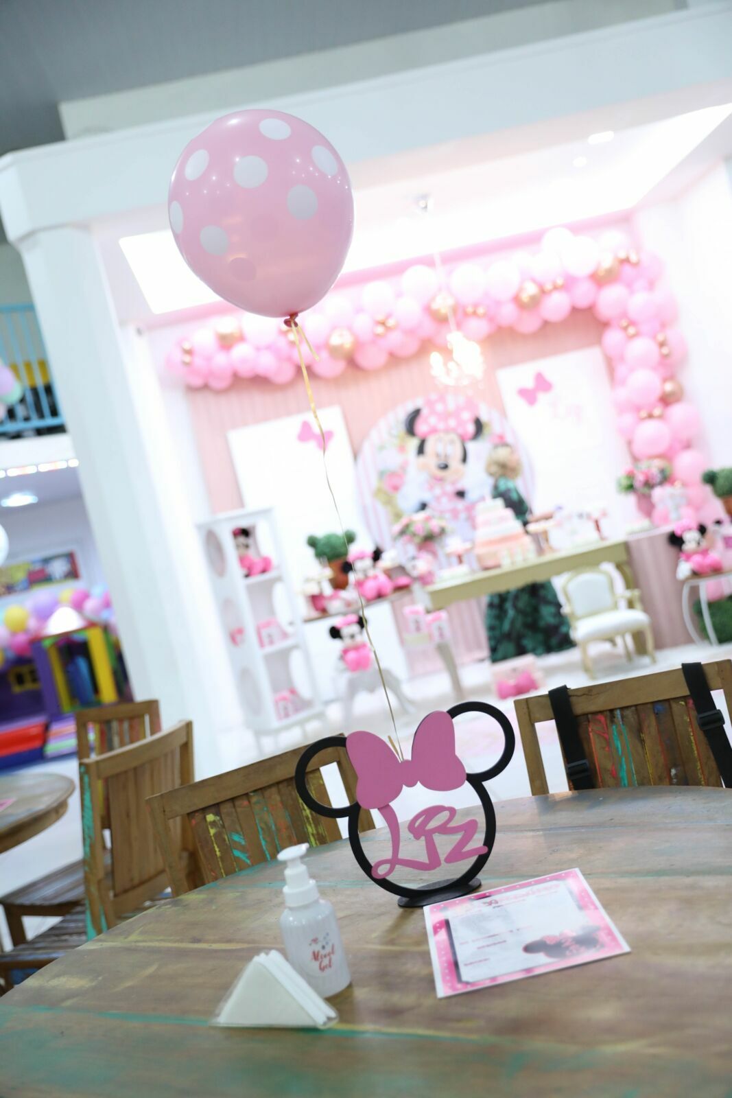 Foto Liz 1 - Minie Rosa Fantastic Place Buffet - Imagem 13