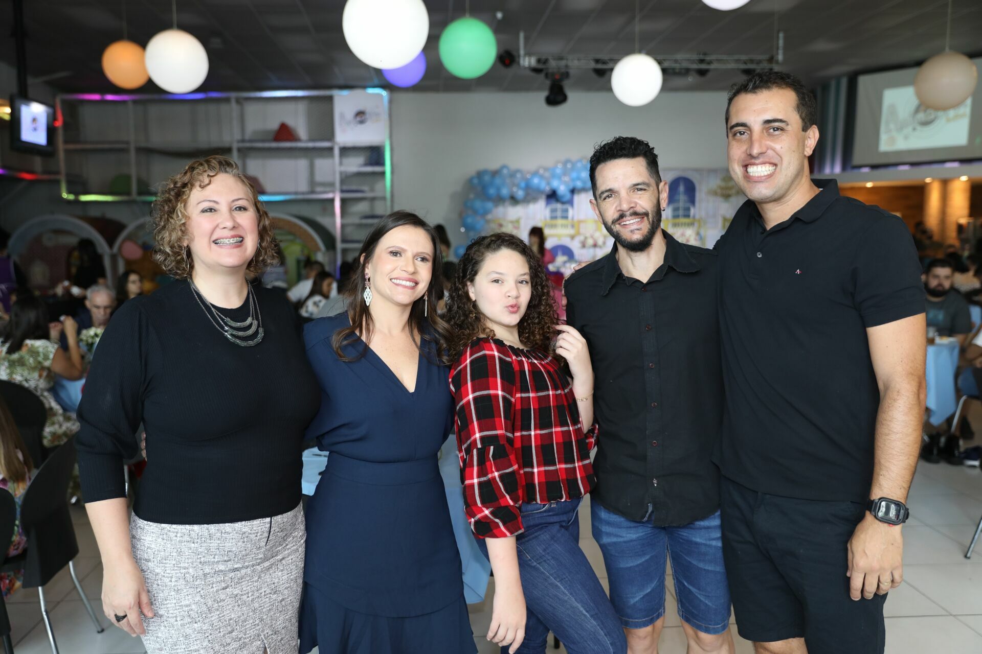 Foto Paola - Cinderela - ANIMATRIX Buffet - Imagem 37