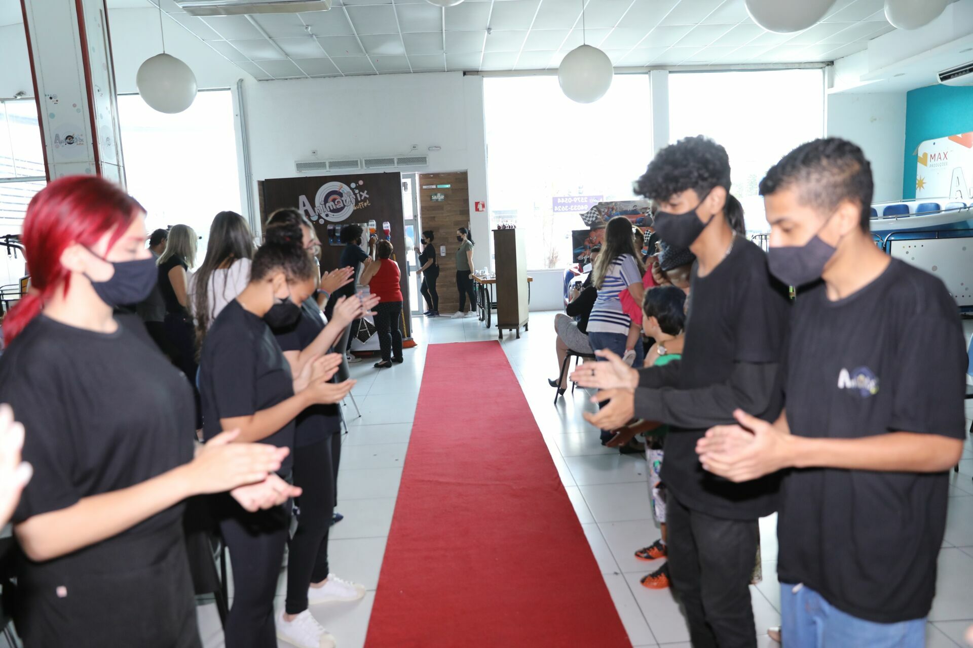 Foto Paola - Cinderela - ANIMATRIX Buffet - Imagem 61