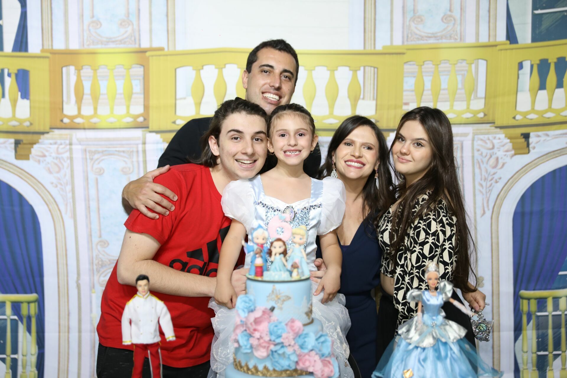 Foto Paola - Cinderela - ANIMATRIX Buffet - Imagem 65