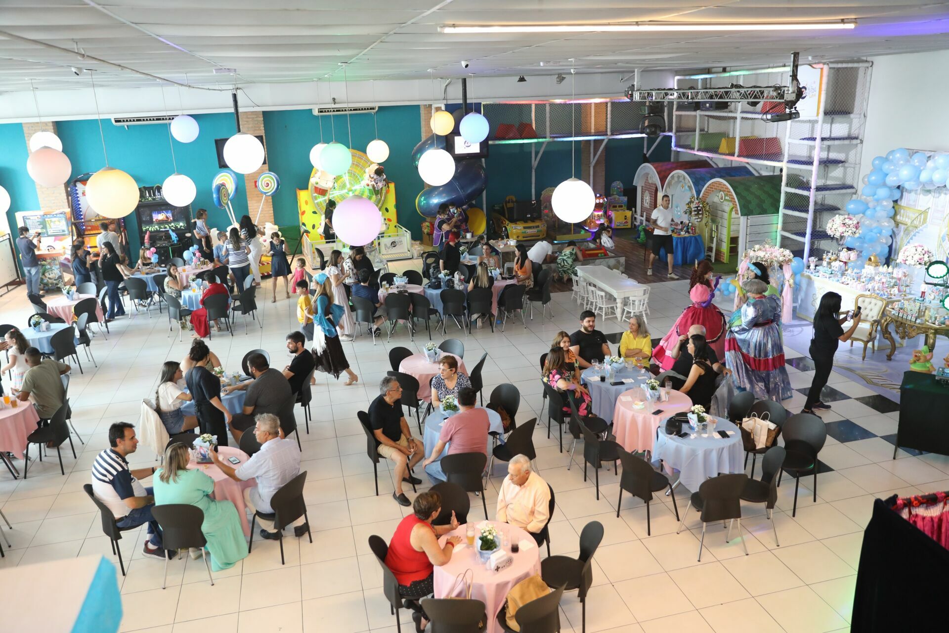 Foto Paola - Cinderela - ANIMATRIX Buffet - Imagem 32