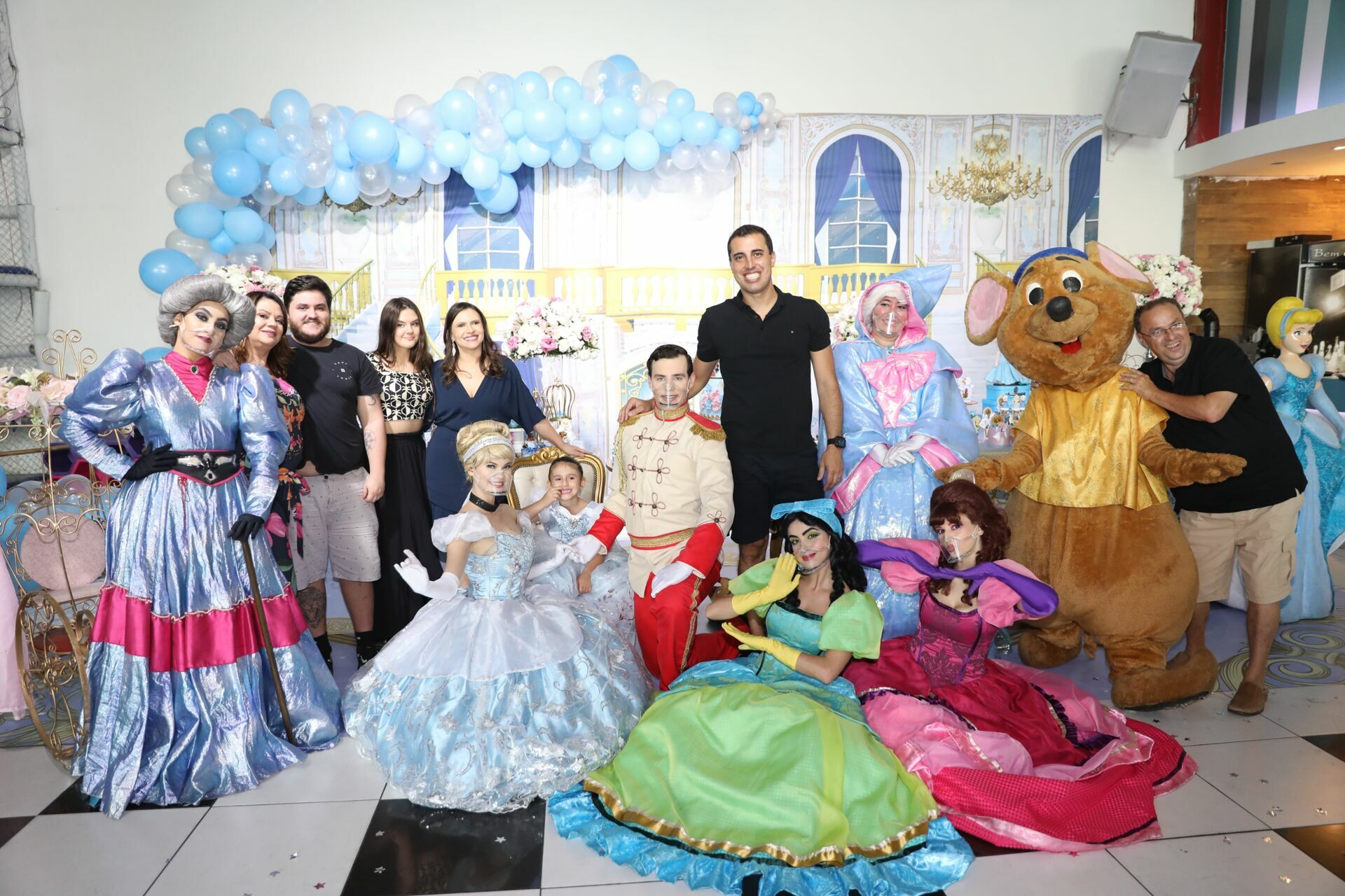 Foto Paola - Cinderela - ANIMATRIX Buffet - Imagem 57