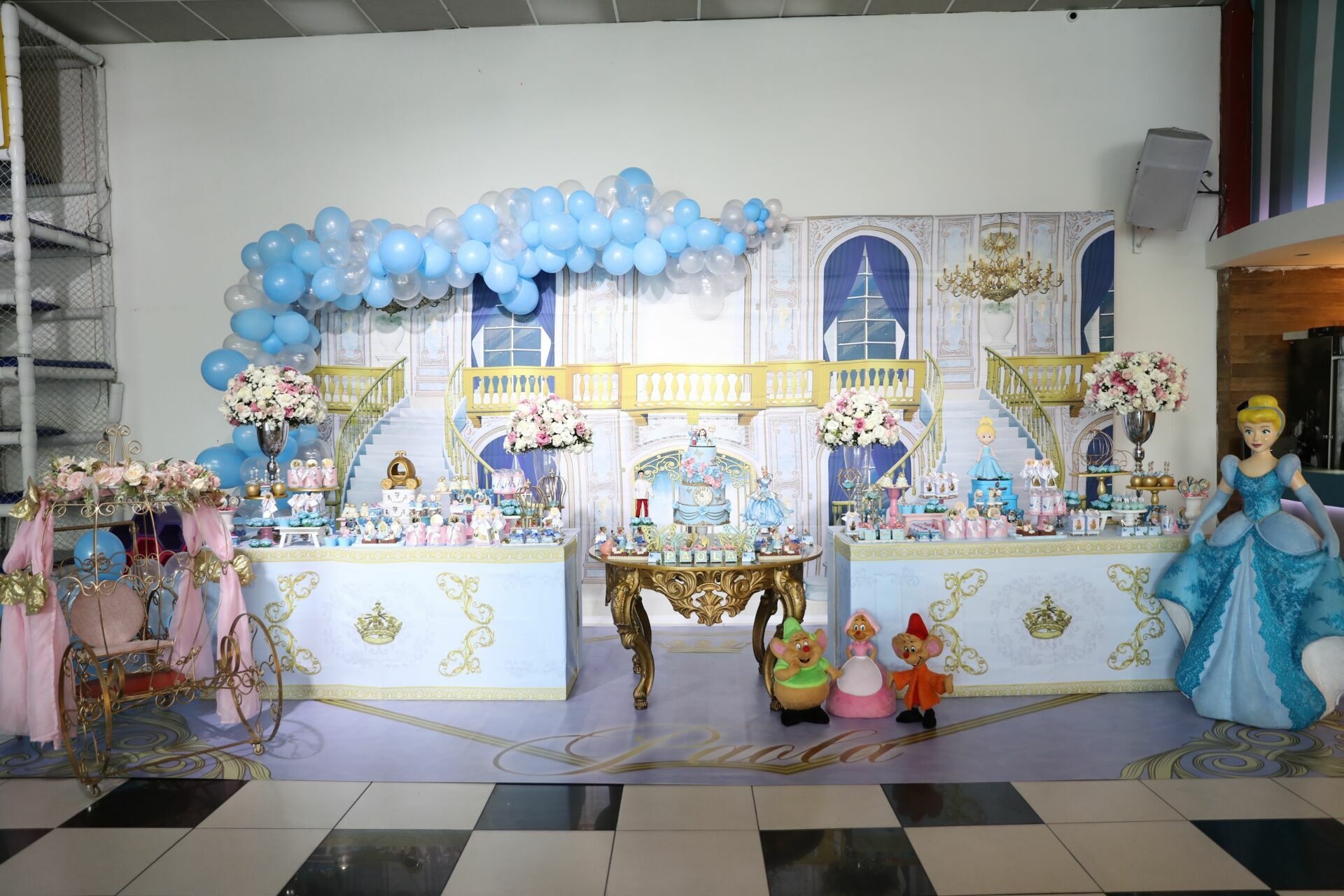 Foto Paola - Cinderela - ANIMATRIX Buffet - Imagem 18