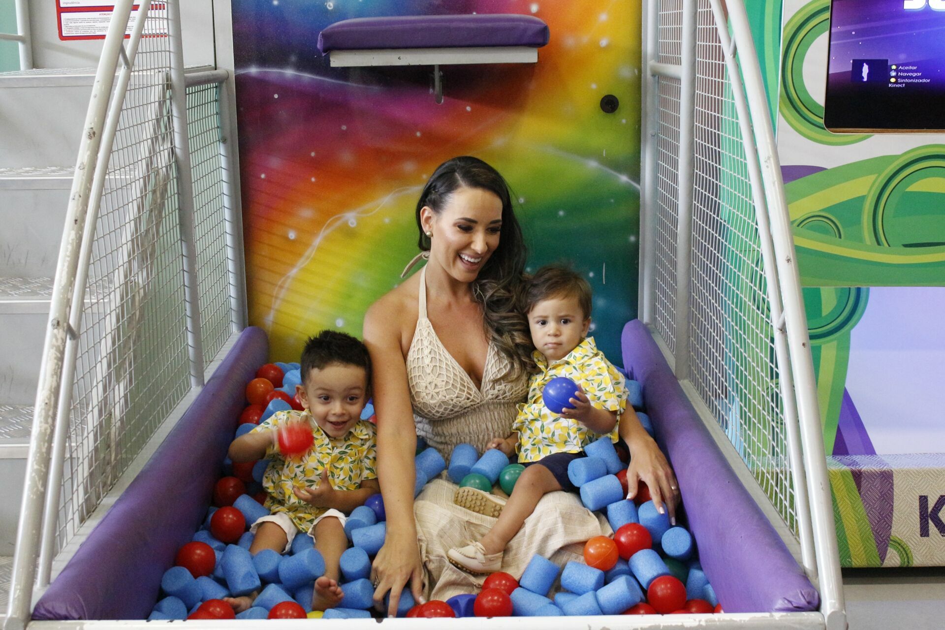 Foto Carolina 3.1 - Limão Siciliano - Splash Buffet - Imagem 1