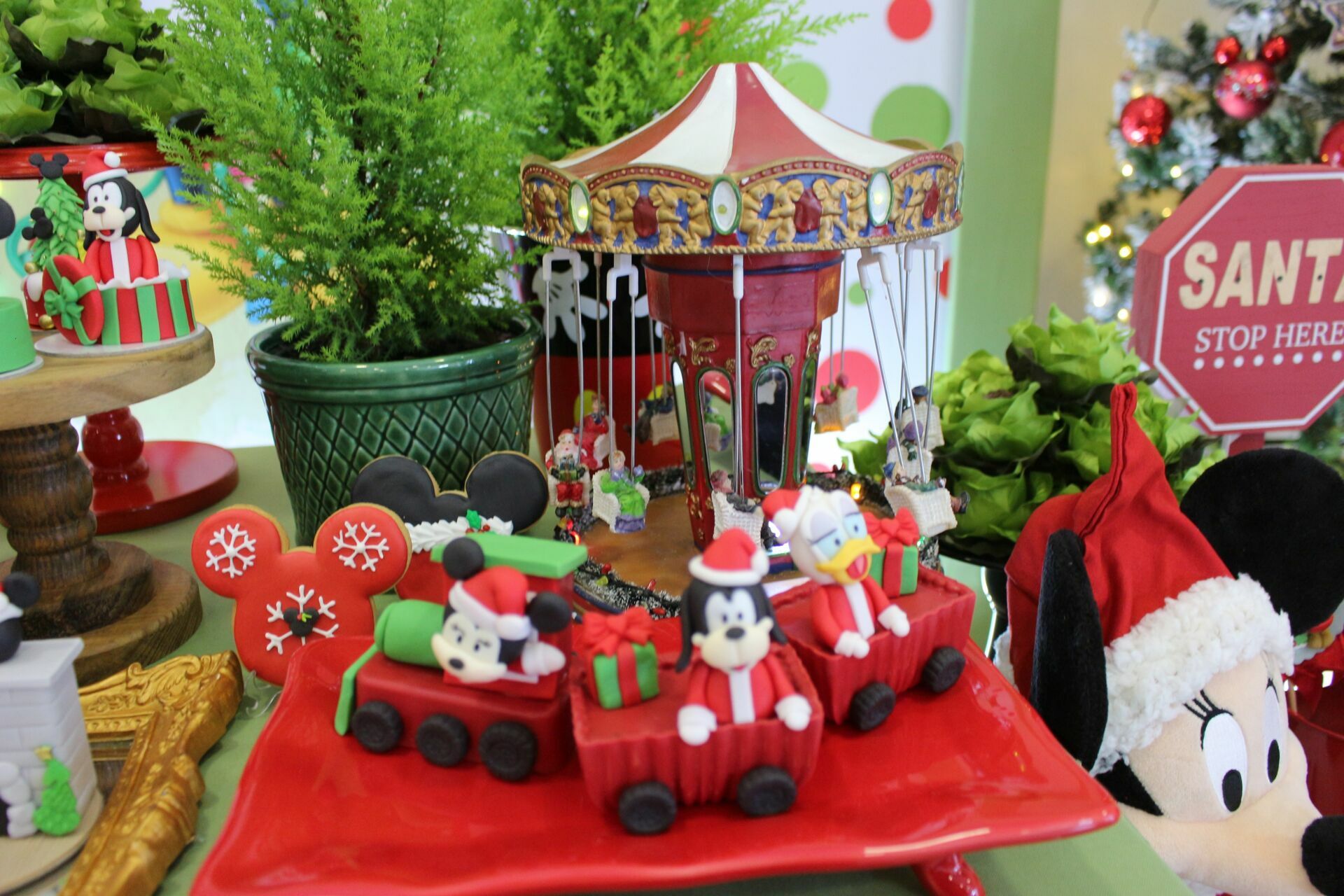 Foto Gabriel 1 - Mickey no Natal - SPLASH Buffet - Imagem 8