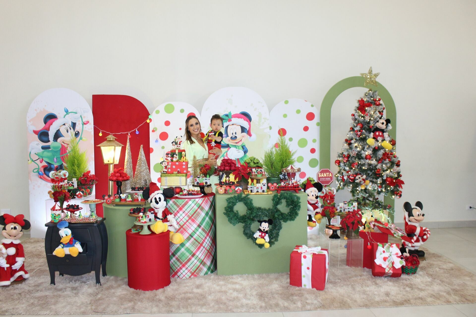 Foto Gabriel 1 - Mickey no Natal - SPLASH Buffet - Imagem 53